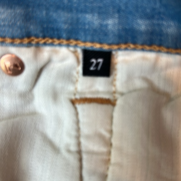 NWT 7 For All Mankind Mid Roll Jean Shorts Light Wash Size 27 - Picture 9 of 14